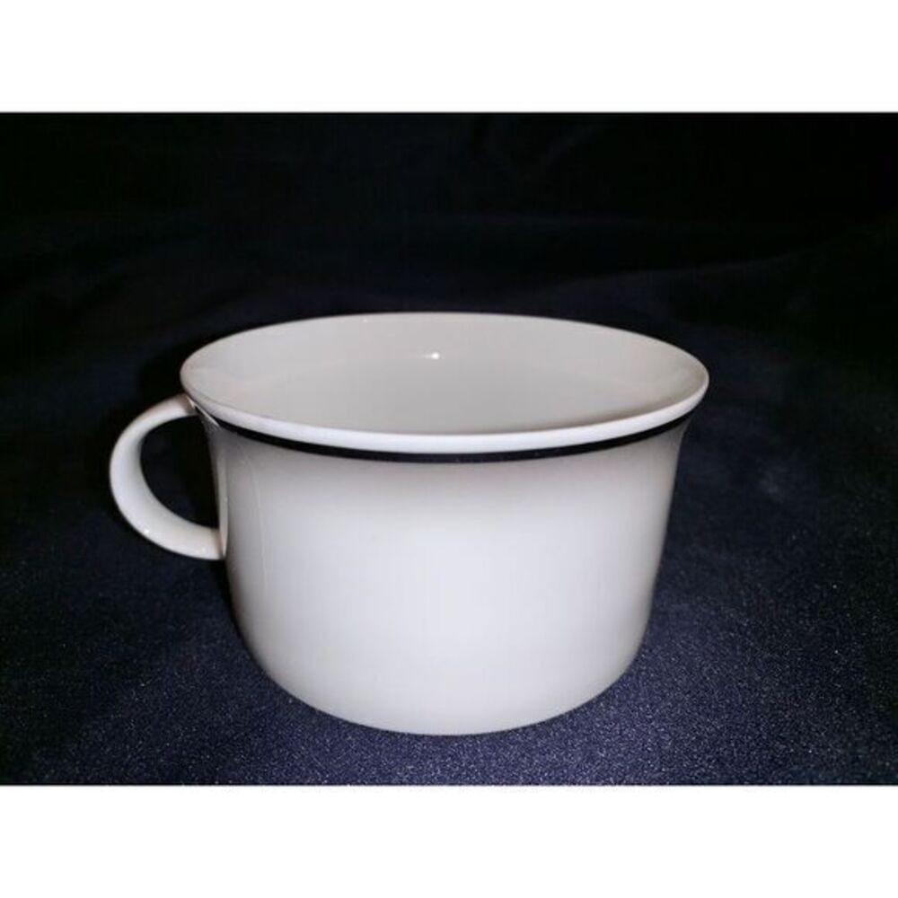 Vintage Rosenthal Studio-linie Germany White Cup 3.5"x2",‎ Platinum Trim